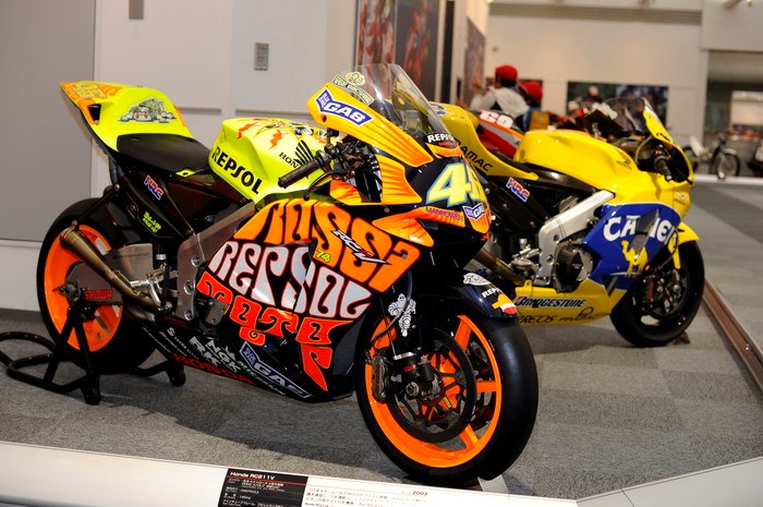 Οι μοτοσυκλέτα του Rossi και του Bayliss.